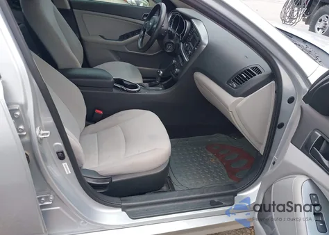 2015 Kia Optima Lx z USA, uszkodzony, nr VIN 5XXGM4A72FG436717